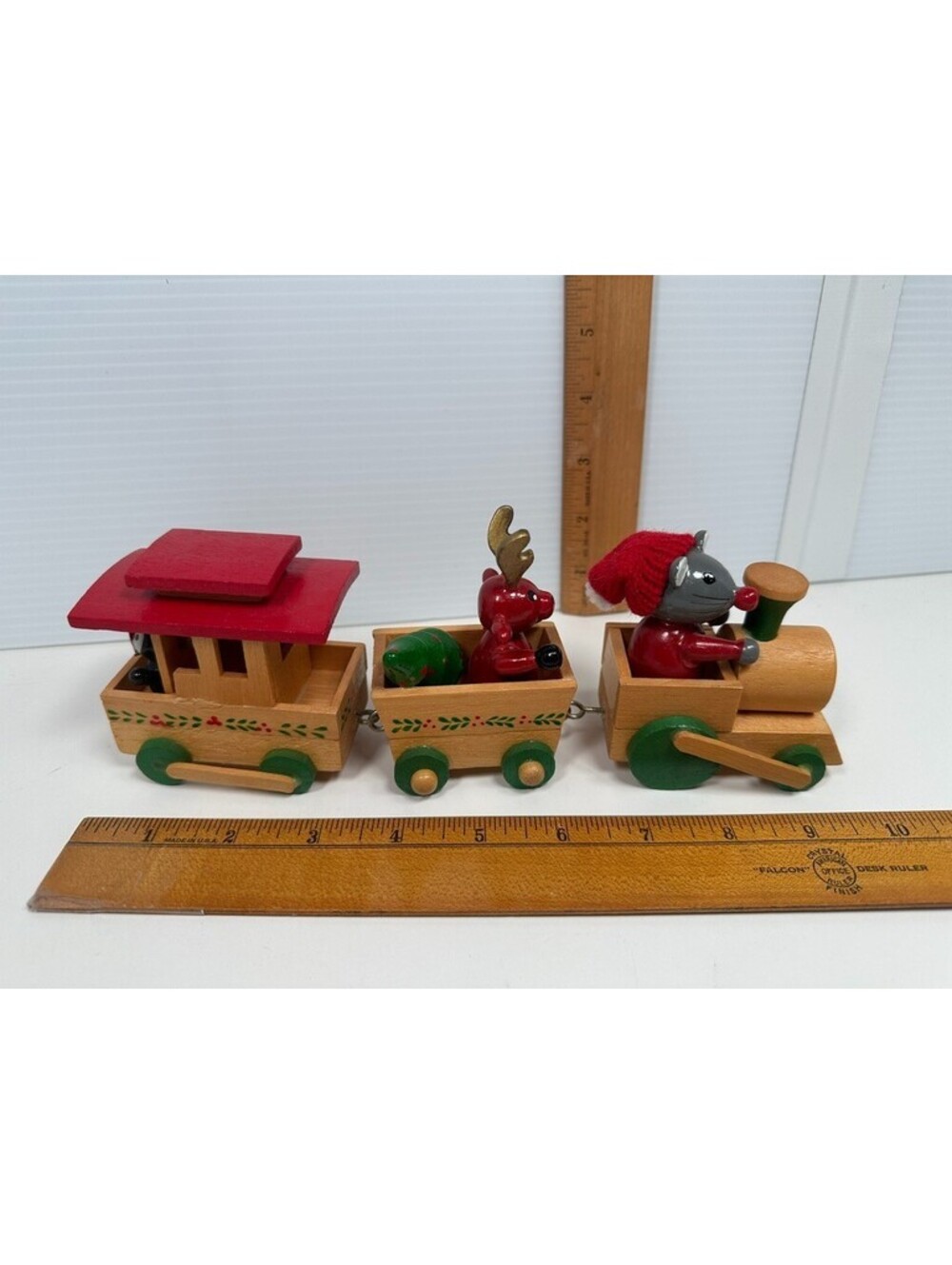 R Dakin Co Wooden Christmas Train Figurine 1983 Vintage Mouse Penguin Reindeer